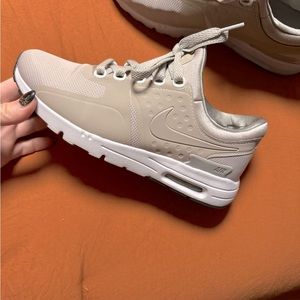 Nike women’s sneakers cream color air max size 7.5